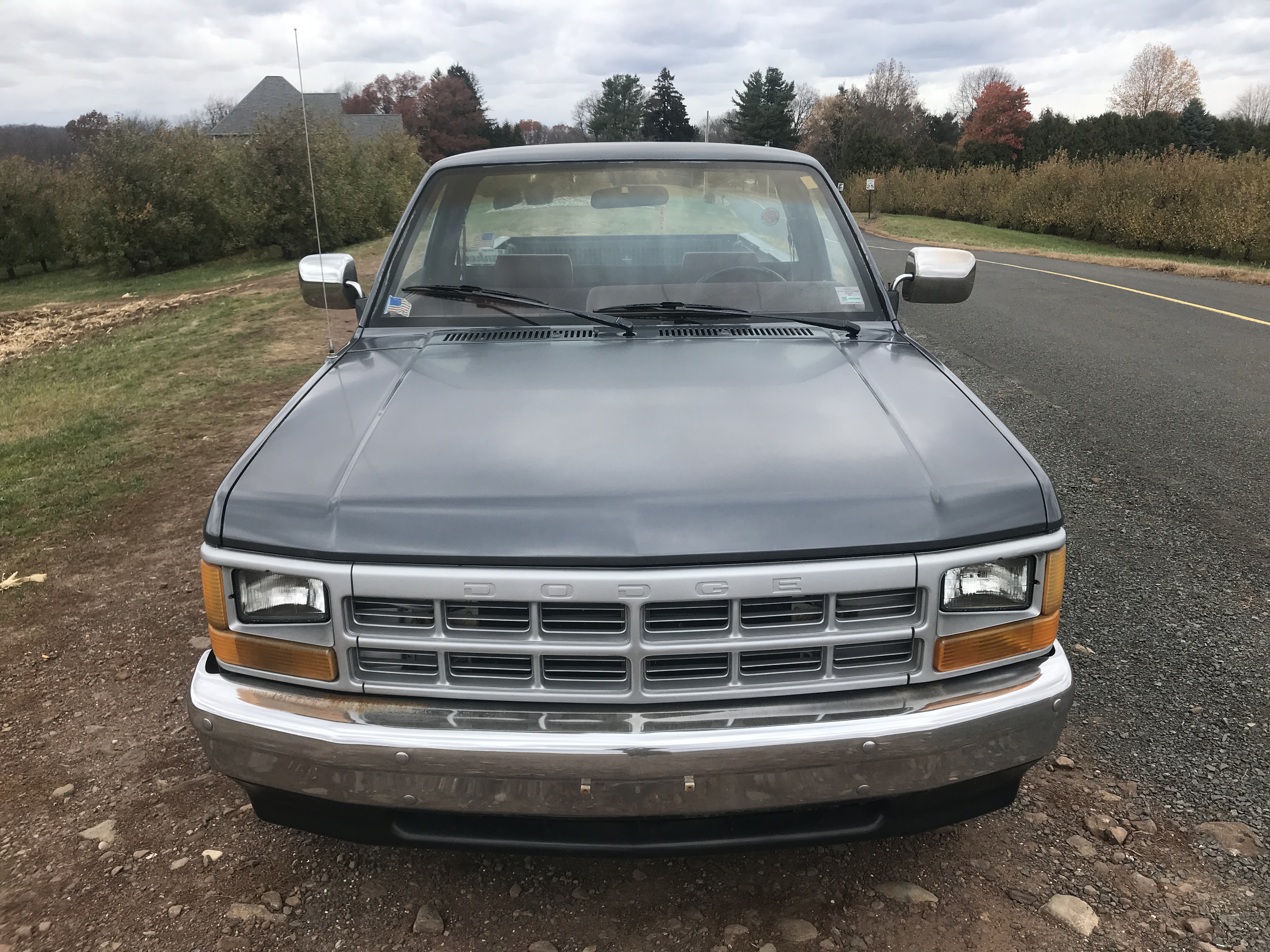 1991 Dodge Dakota Pickup ONE OWNER 117K 8 foot bed and roomy bench seating NICE — photo 59